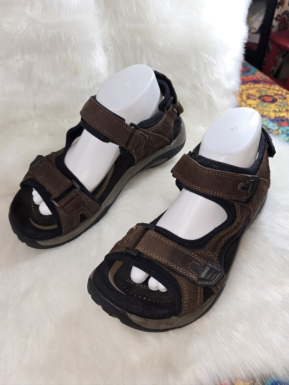 Abeo Mens Brown Adjustable Outdoor Sandals - Picture 2 of 9
